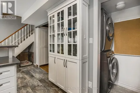 27 Don Street Penetanguishene ON L9M 1E5