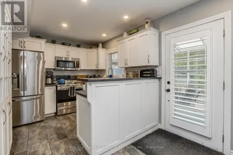 27 Don Street Penetanguishene ON L9M 1E5