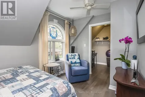 27 Don Street Penetanguishene ON L9M 1E5