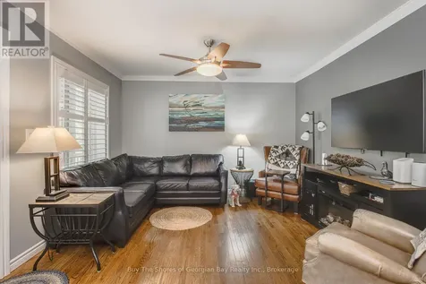 27 Don Street Penetanguishene ON L9M 1E5