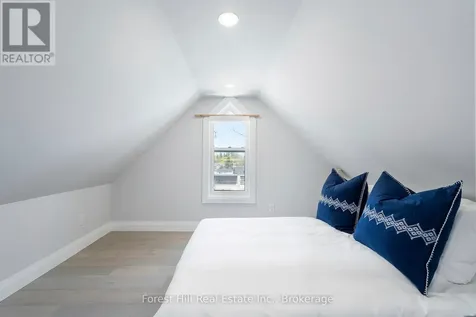114 Ontario Street Collingwood ON L9Y 1M3