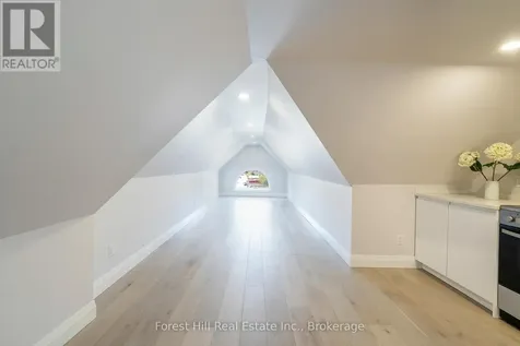 114 Ontario Street Collingwood ON L9Y 1M3