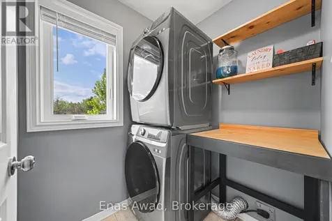 1253 Collier Crescent Ottawa ON K4P 1C1