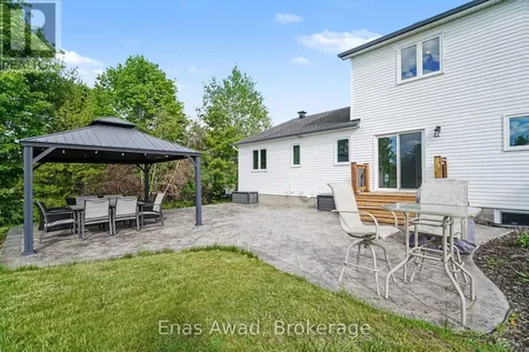 1253 Collier Crescent Ottawa ON K4P 1C1