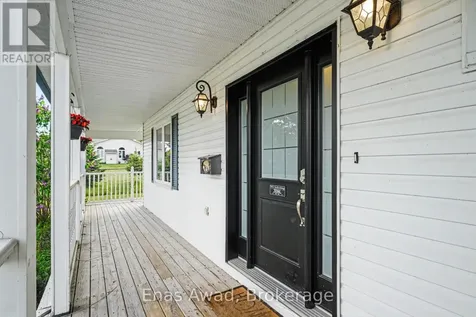 1253 Collier Crescent Ottawa ON K4P 1C1