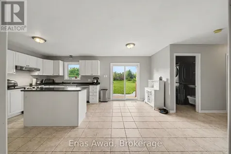 1253 Collier Crescent Ottawa ON K4P 1C1