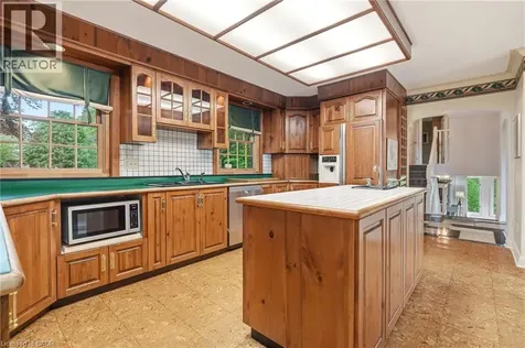 364 Shoreview Road Burlington ON L7T 2N5