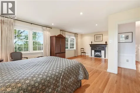364 Shoreview Road Burlington ON L7T 2N5