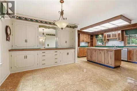 364 Shoreview Road Burlington ON L7T 2N5