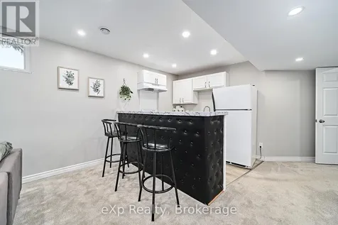 9 Hilda Avenue Uxbridge ON L9P 1R2