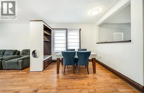 1153 Gladstone Avenue Windsor ON N9A 2R9