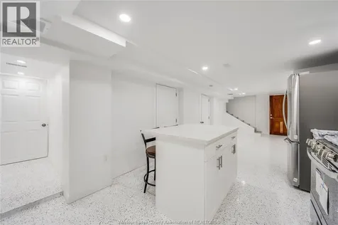 1153 Gladstone Avenue Windsor ON N9A 2R9