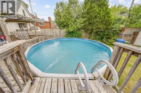 1153 Gladstone Avenue Windsor ON N9A 2R9