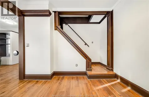1153 Gladstone Avenue Windsor ON N9A 2R9