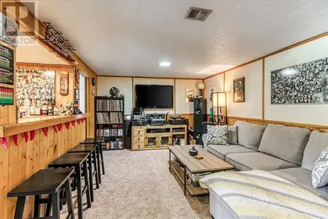 556 Phillip Street Lively ON P3Y 1M5