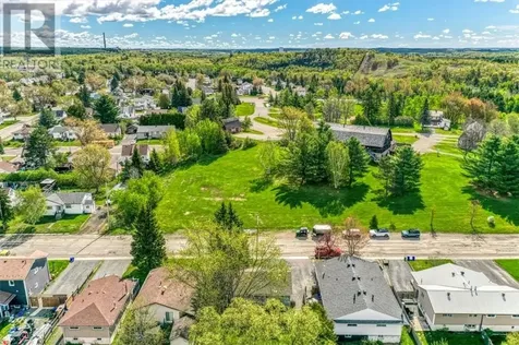 556 Phillip Street Lively ON P3Y 1M5