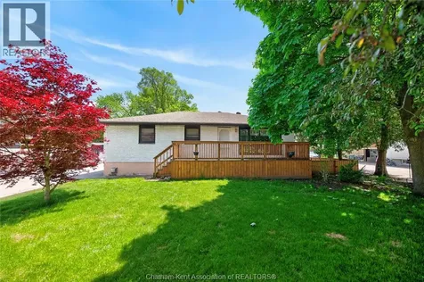 944 Mcnaughton Avenue Chatham ON N7L 0E4
