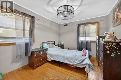 944 Mcnaughton Avenue Chatham ON N7L 0E4
