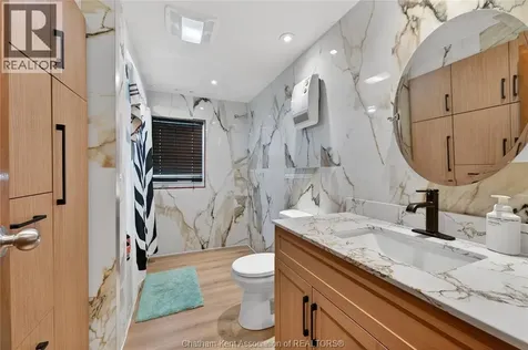 944 Mcnaughton Avenue Chatham ON N7L 0E4