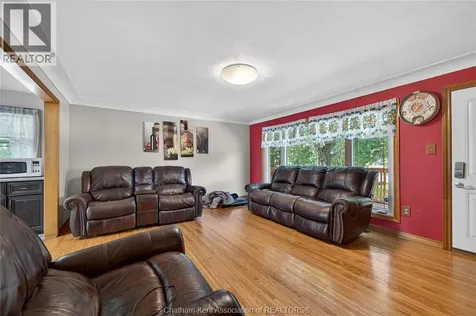 944 Mcnaughton Avenue Chatham ON N7L 0E4