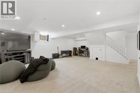 9717 Dickenson Road West Mount Hope ON L0R 1W0