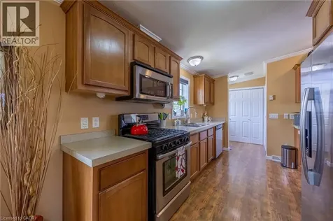 2 Hickory Hollow Nanticoke ON N0A 1L0
