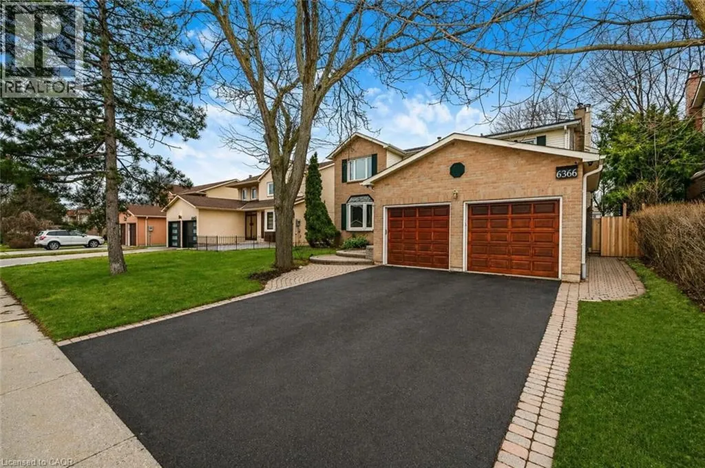 6366 Miller's Grove Mississauga ON L5N 3M7