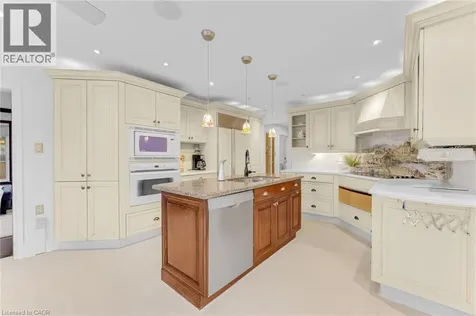 6366 Miller's Grove Mississauga ON L5N 3M7