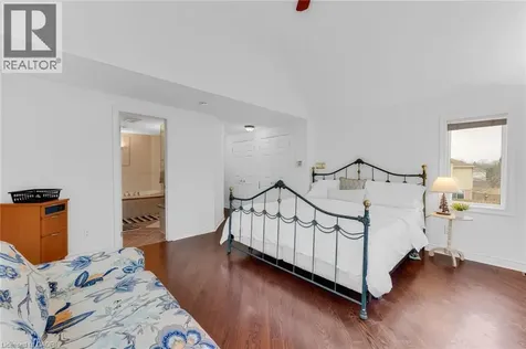 6366 Miller's Grove Mississauga ON L5N 3M7