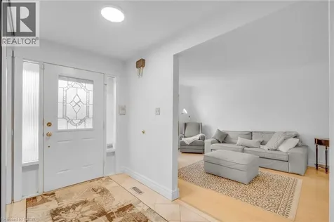 6366 Miller's Grove Mississauga ON L5N 3M7