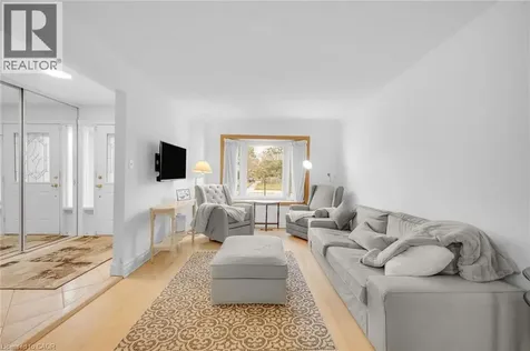 6366 Miller's Grove Mississauga ON L5N 3M7
