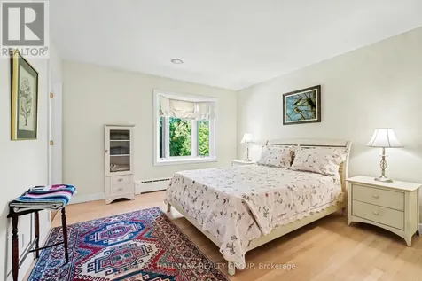 2009 Killarney Drive Ottawa ON K2A 1P9