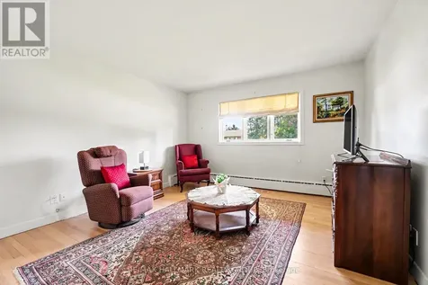 2009 Killarney Drive Ottawa ON K2A 1P9