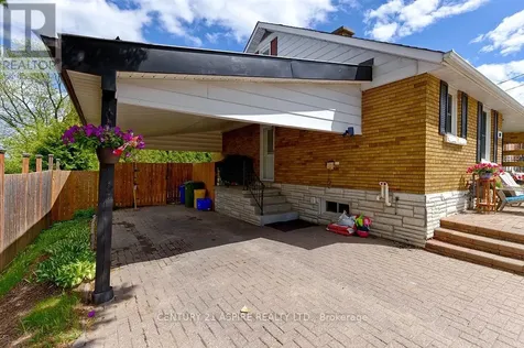 227 Clemow Avenue Pembroke ON K8A 2C7