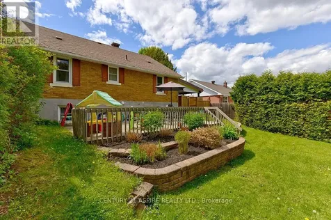 227 Clemow Avenue Pembroke ON K8A 2C7