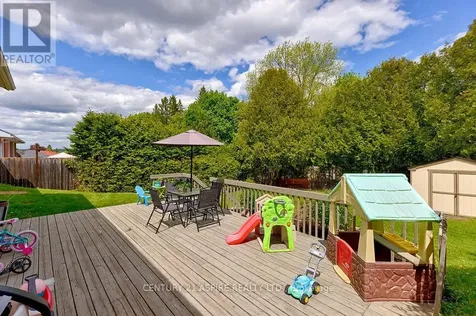 227 Clemow Avenue Pembroke ON K8A 2C7