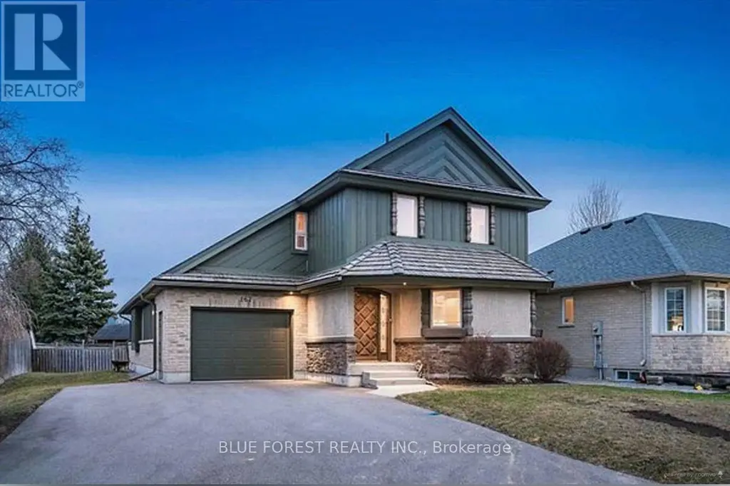 167 Forfar Avenue Kitchener ON N2B 2Z9