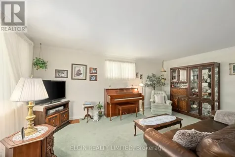 59 Churchill Crescent St. Thomas ON N5R 1P4