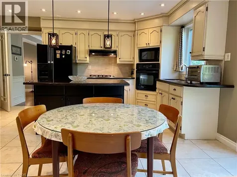 651 Deervalley Road Ancaster ON L9G 4C9