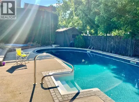 651 Deervalley Road Ancaster ON L9G 4C9