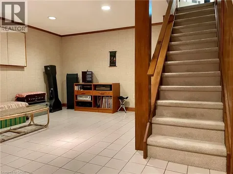 651 Deervalley Road Ancaster ON L9G 4C9