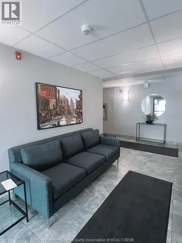 955 Ouellette Avenue Windsor ON N9A 4J5