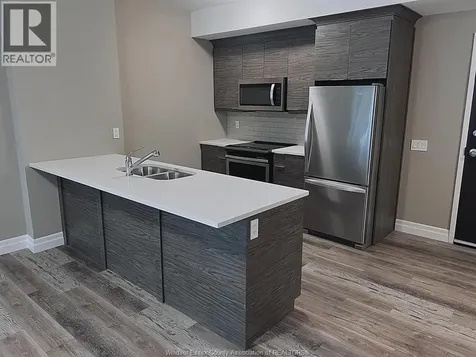 955 Ouellette Avenue Windsor ON N9A 4J5