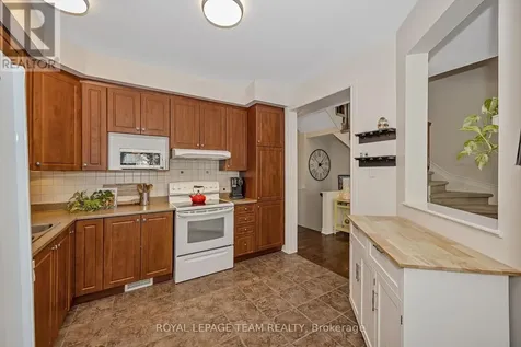 472 Celtic Ridge Crescent Ottawa ON K2W 0B2