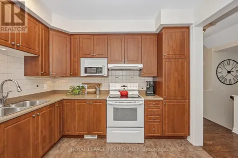 472 Celtic Ridge Crescent Ottawa ON K2W 0B2