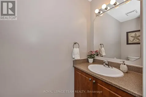472 Celtic Ridge Crescent Ottawa ON K2W 0B2