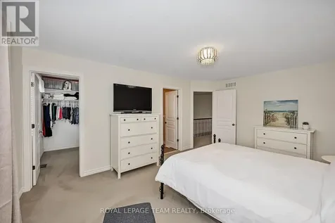 472 Celtic Ridge Crescent Ottawa ON K2W 0B2