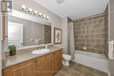 472 Celtic Ridge Crescent Ottawa ON K2W 0B2