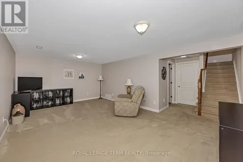 472 Celtic Ridge Crescent Ottawa ON K2W 0B2