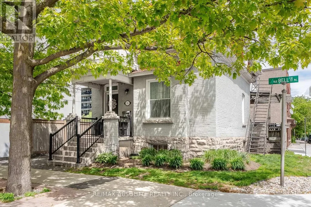 231 Bell Street North Ottawa ON K1R 7E1